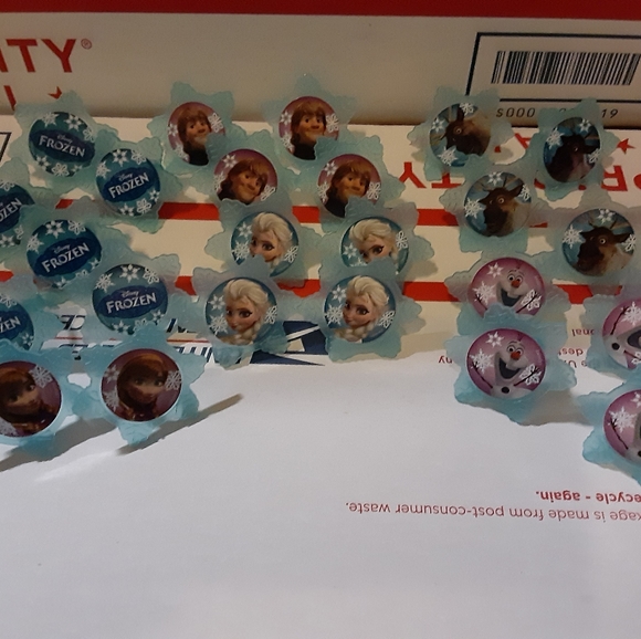 Frozen cupcake topper rings - Picture 1 of 8